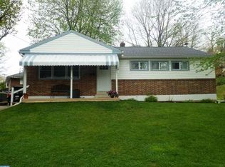 1 Harvey Cir, Downingtown, PA 19335
