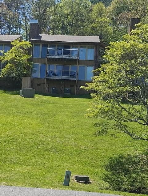 1st image of 48 Doe Valley Dr