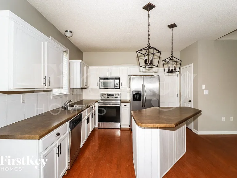 4946 Indian Walk Ln — Photo 5