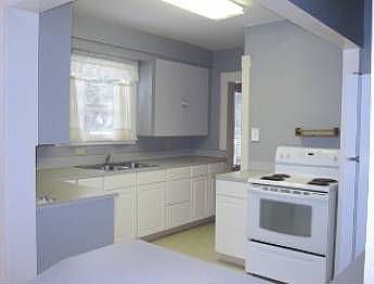 3rd image of 4613 NW Washington St