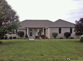 12210 E Webbs Way, Columbus, IN 47203