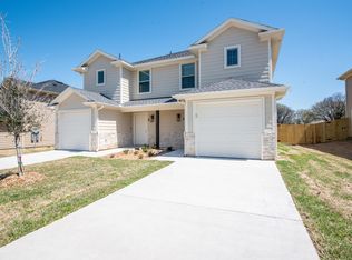 1524 Kennedy St #B, Bonham, TX 75418