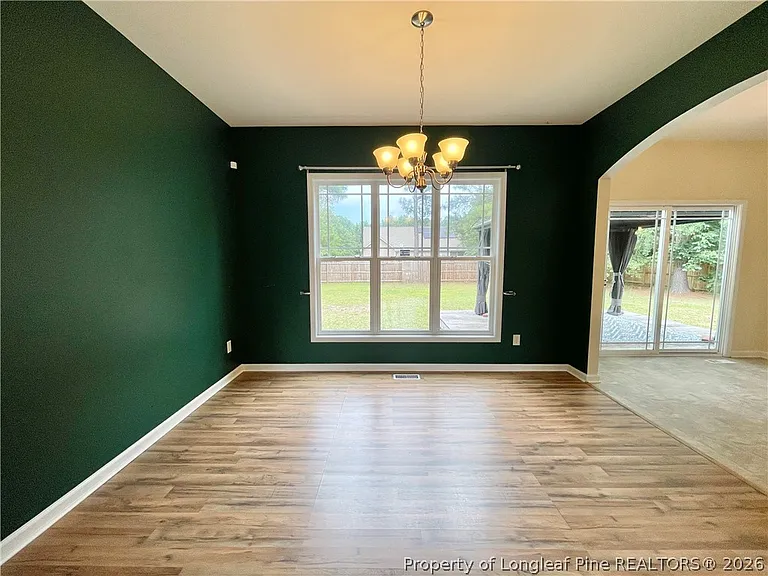 675 Omaha Dr — Photo 11