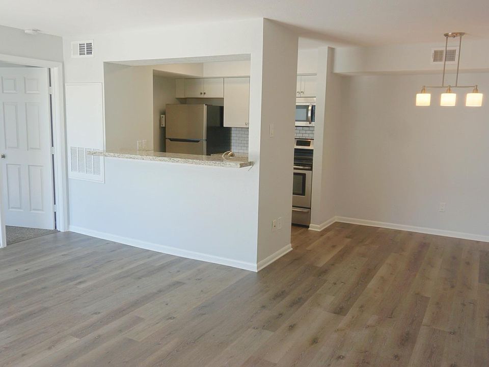 1st image of 18617 Egret Bay Blvd APT 1106