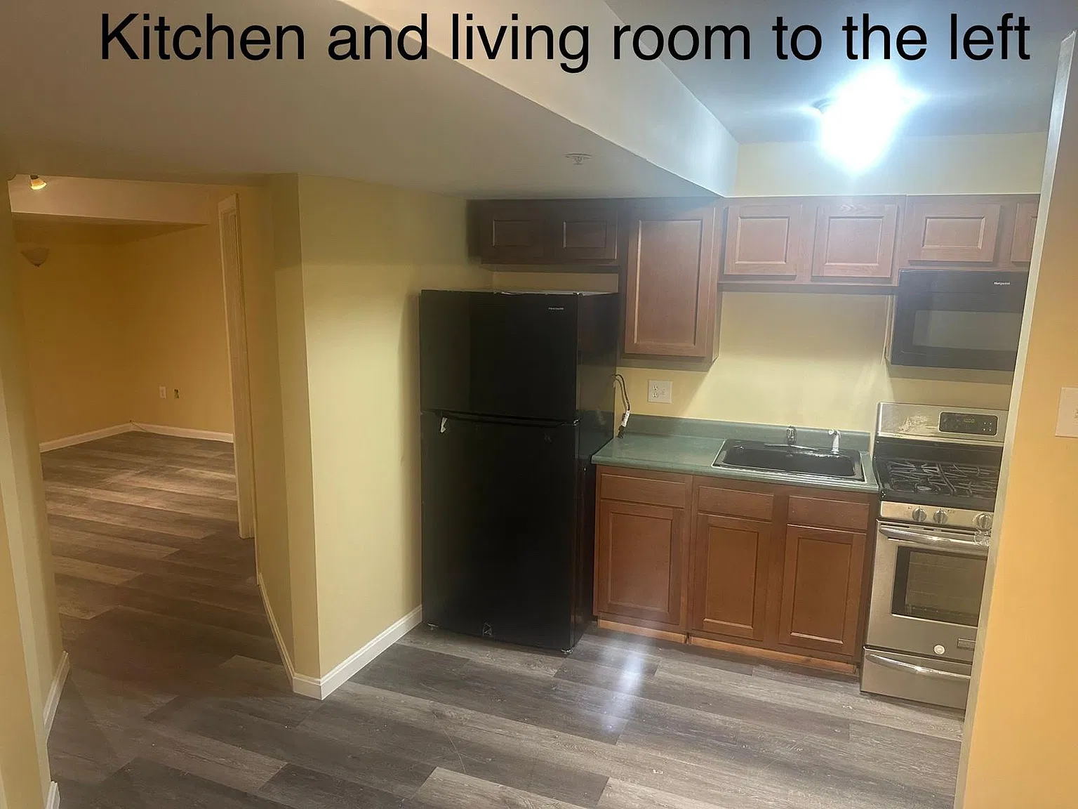 1 bed, $1,000 — Photo 3