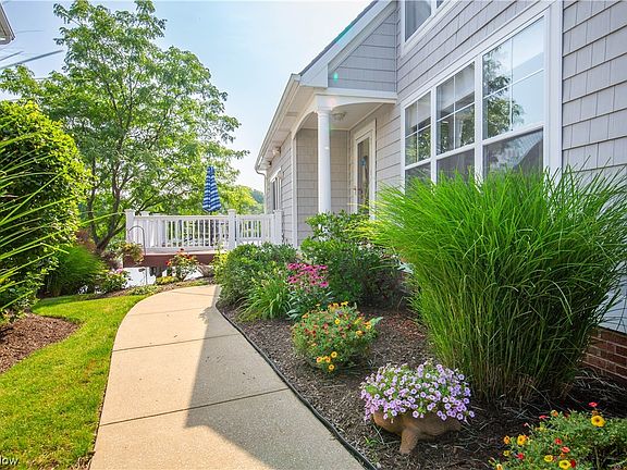 3rd image of 2999 Waterford Dr #17