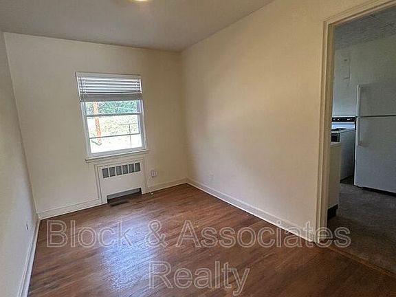 3rd image of 2509A Miller Park Cir