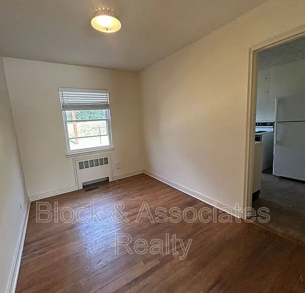 2509A Miller Park Cir — Photo 3