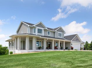 10205 Heather Ln, Rogers, MN 55374