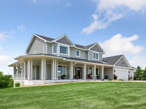 10205 Heather Ln, Rogers, MN 55374