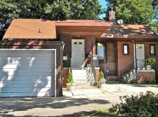 621 Hickman Rd, Des Moines, IA 50314