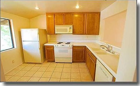 3rd image of 930 Lupine Hills Dr Unit 28