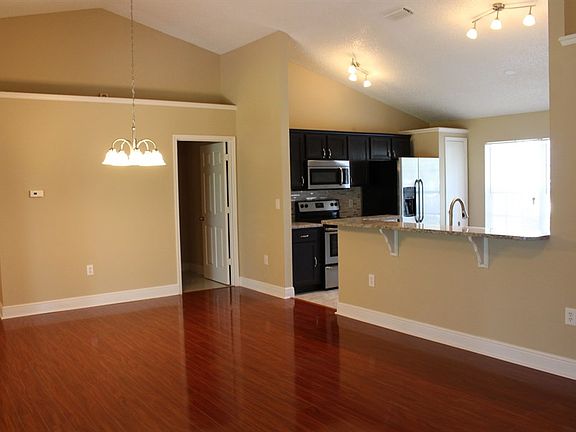 5th image of 848 Country Crossing Ct