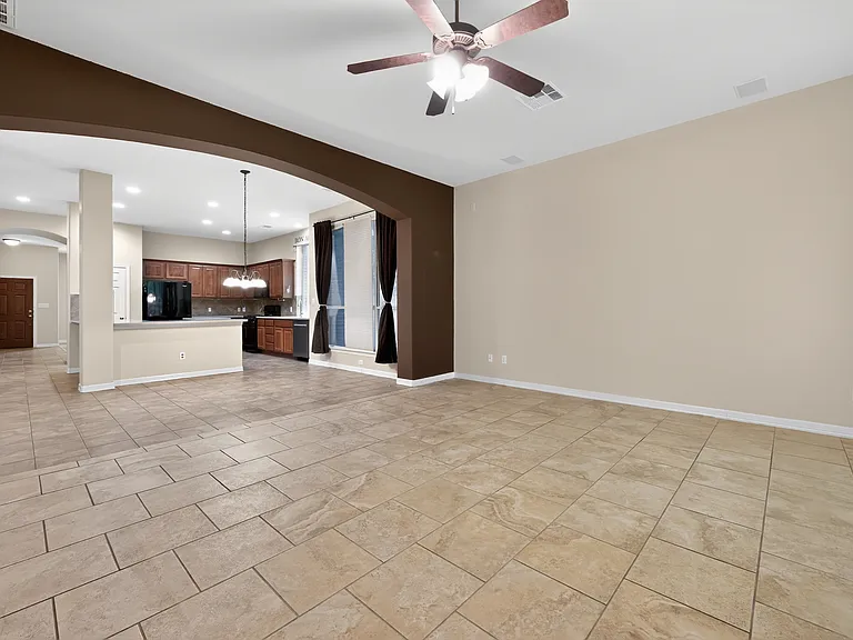 4308 Park Vista Trl — Photo 8
