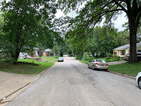 5th image of 7212-7216 E Flora Ave