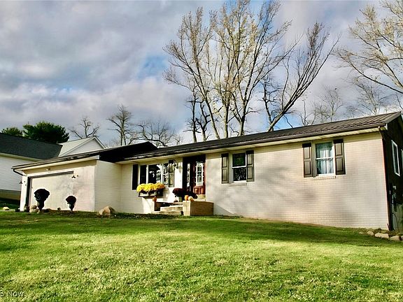 2nd image of 35306 Salmar Dr