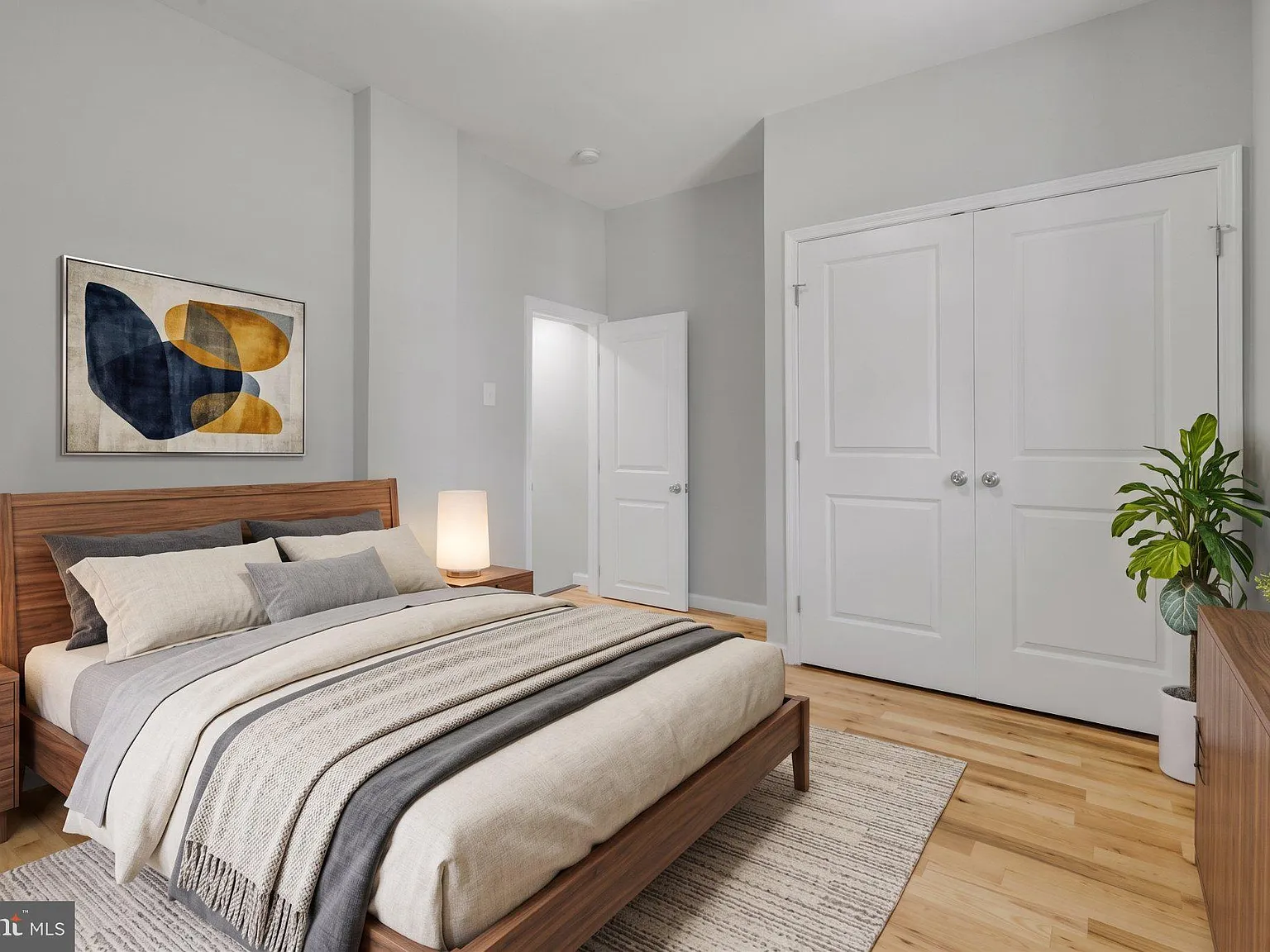 1 bed, 1.0 bath, $1,250 — Photo 2