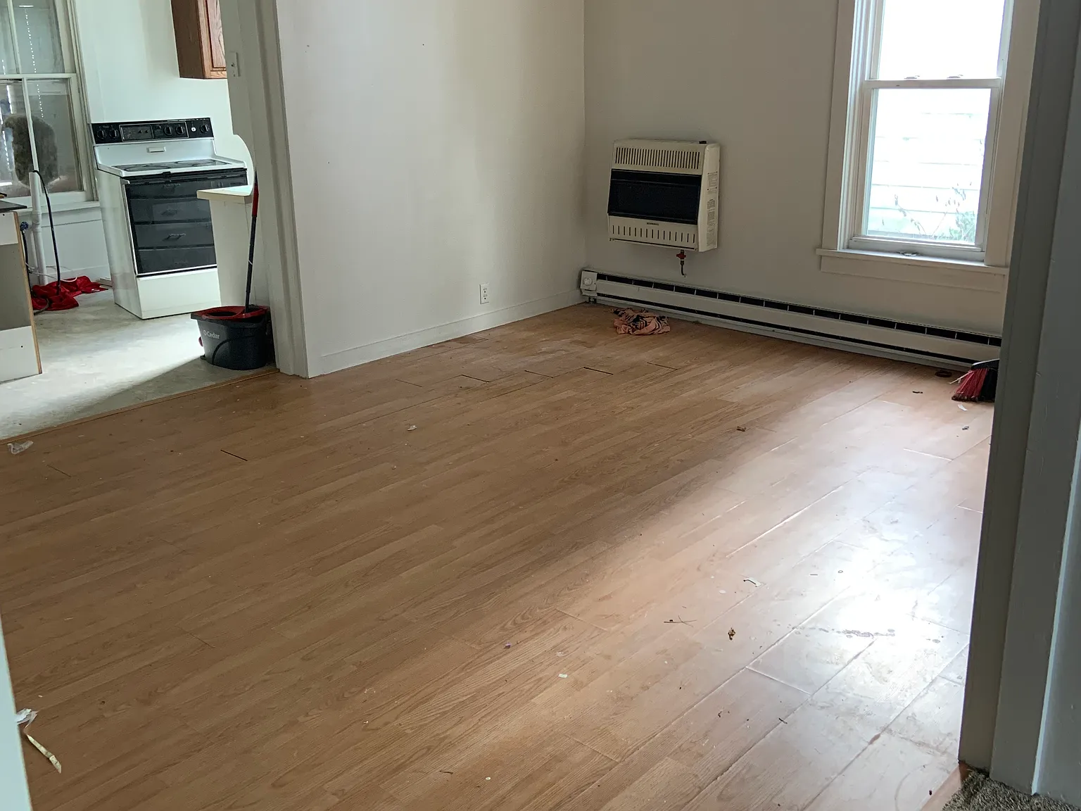 3 bed, 1.5 bath, $1,000 — Photo 2