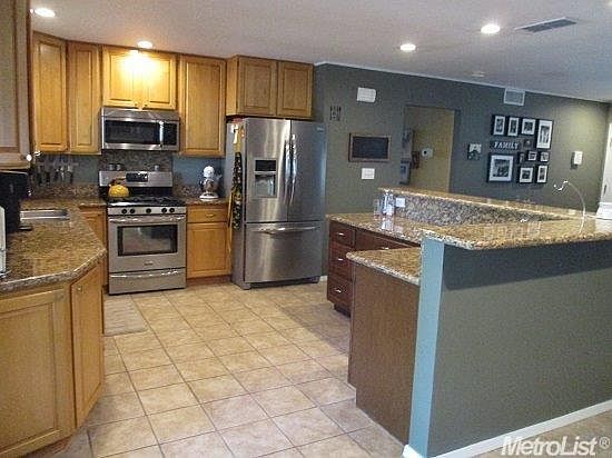 3rd image of 8940 New Dawn Dr