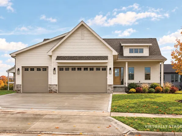 17324 Northview Dr, Urbandale, IA 50263