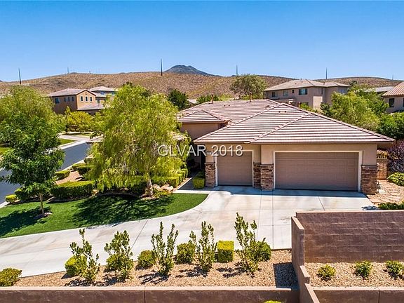 2nd image of 33 Chalet Hills Ter