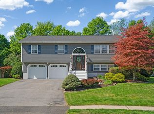 12 Sycamore Dr, Montgomery, NY 12549
