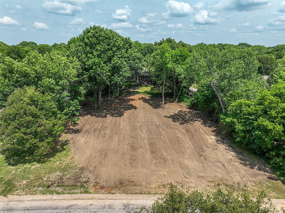 1st image of Hillside Dr