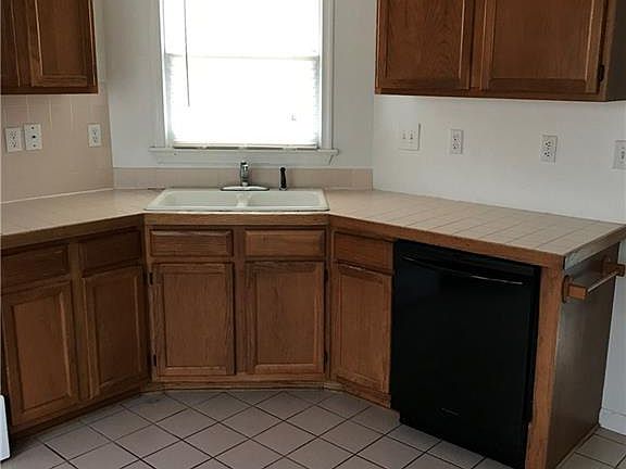 2nd image of 111 Monarch Glade