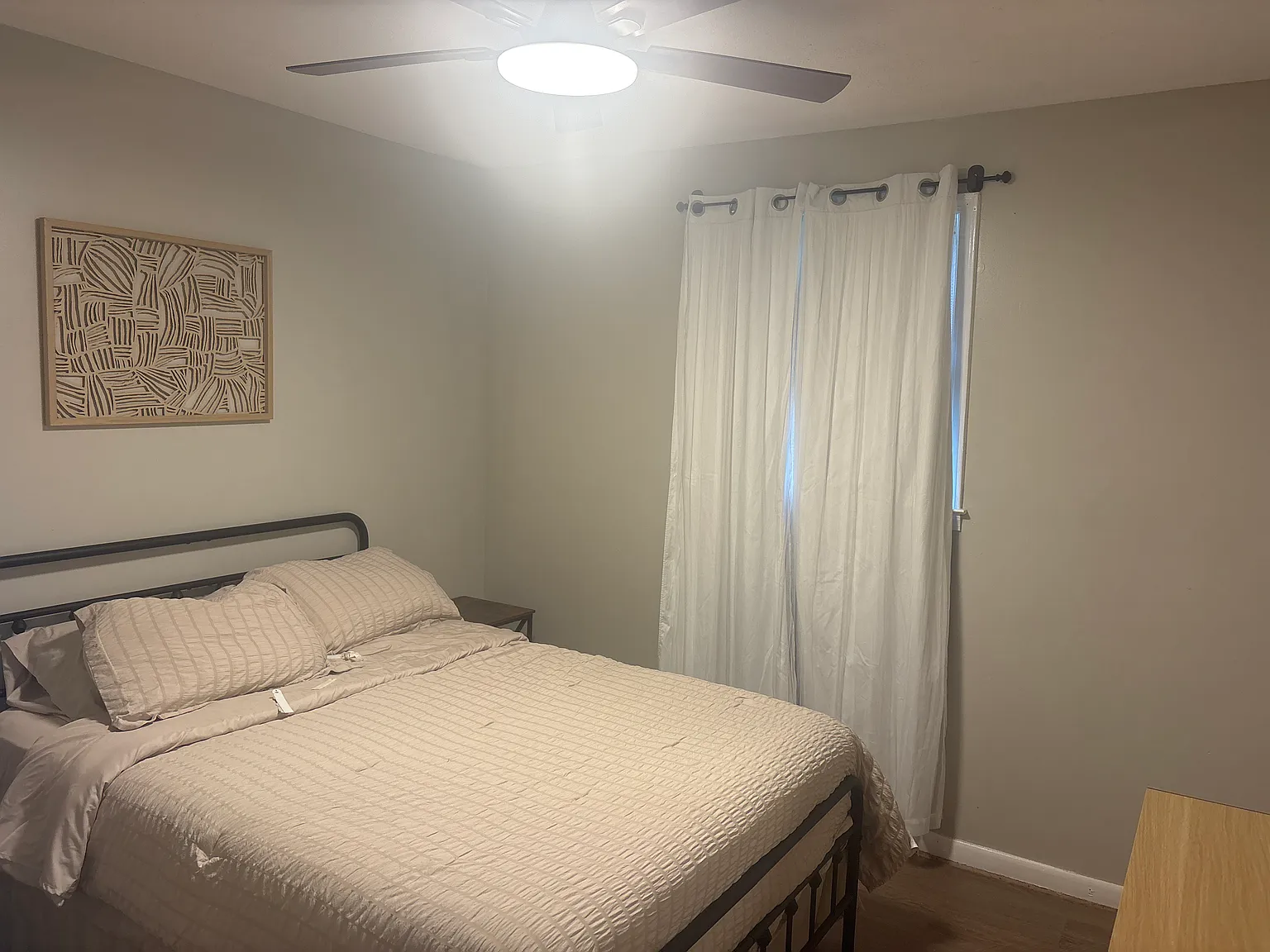 4 bed, 1.5 bath, 1140 sqft, $750 — Photo 2