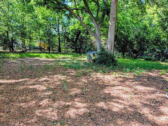 2nd image of 519 Webb Rd