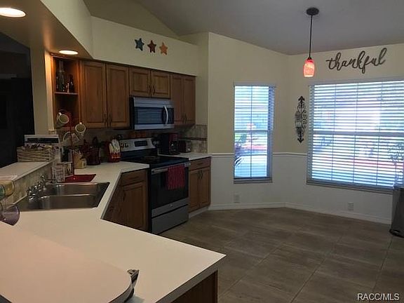 3rd image of 4338 N Mae West Way