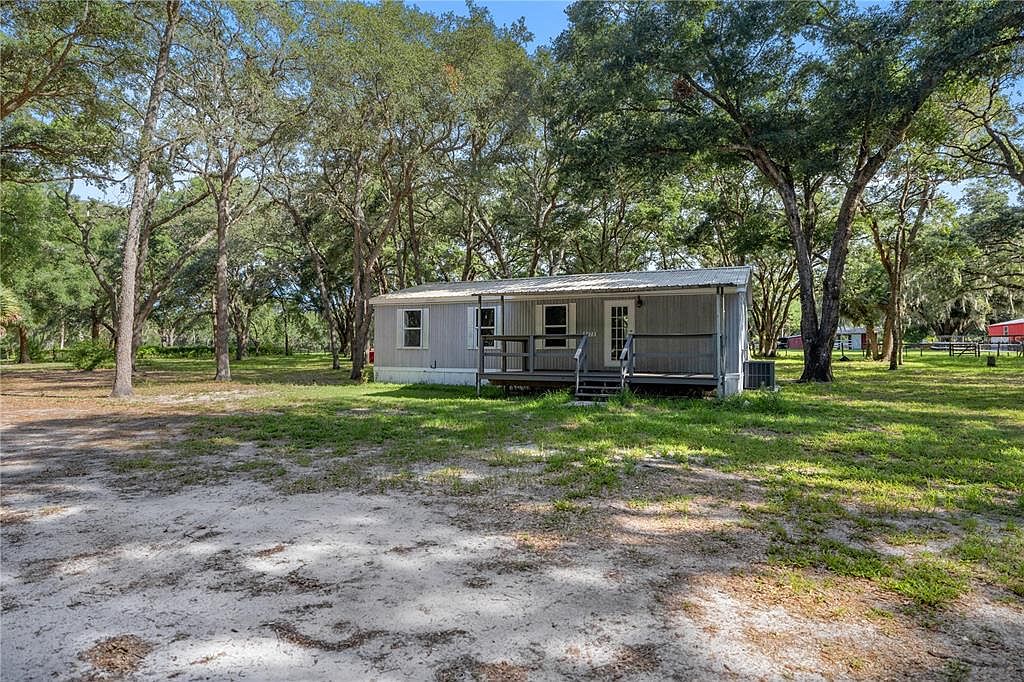 8328 SE 180th Avenue Rd, Ocklawaha, FL 32179 | Zillow