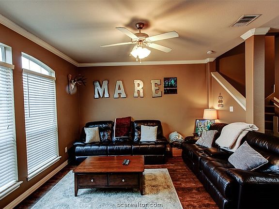 3rd image of 305 Holleman Dr E APT 1004