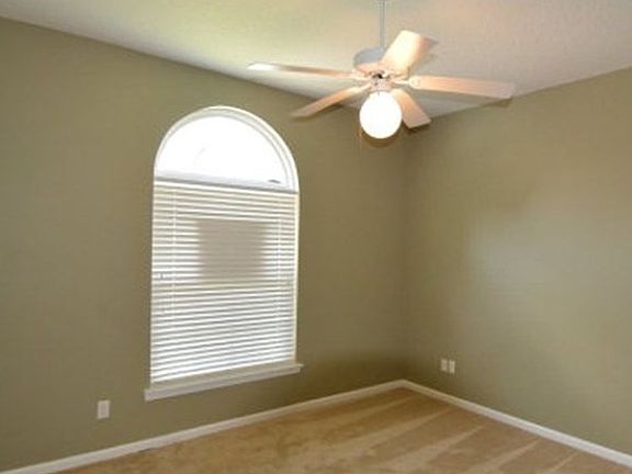 5th image of 313 Stone Mill Dr