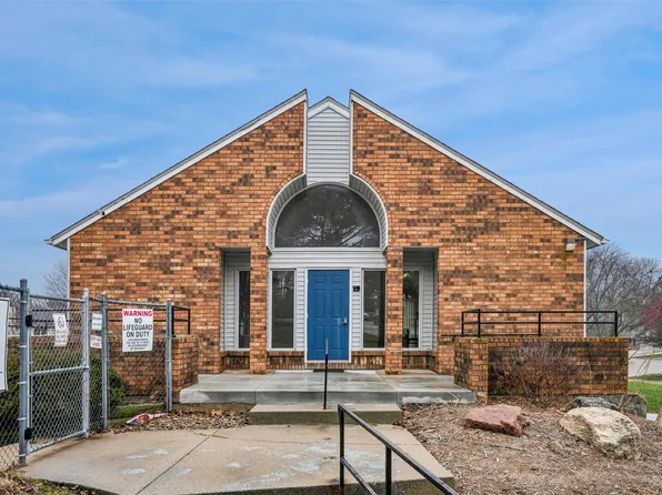 1100 50th St Unit 2102, West Des Moines, IA 50266