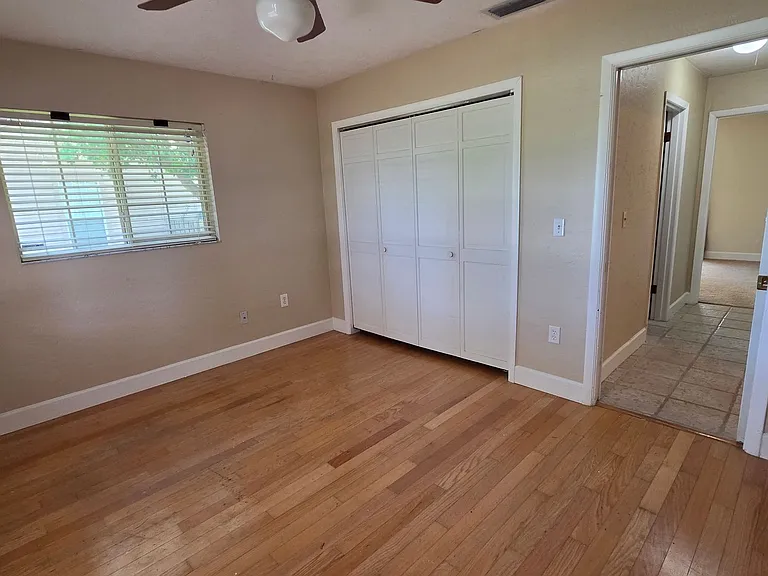 1876 Mid Ocean Cir — Photo 13