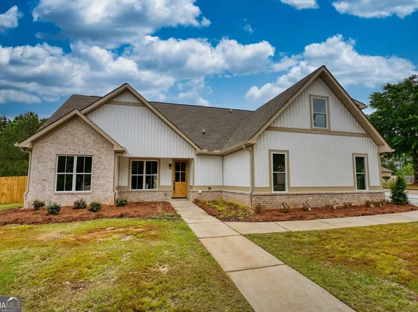 25 Oakbrook Ln, Covington, GA 30016