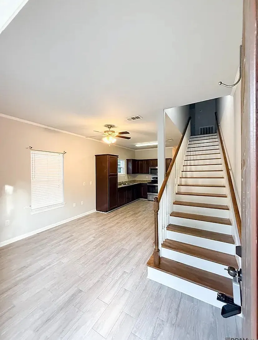 3 bed, 1238 sqft, $1,625 — Photo 2
