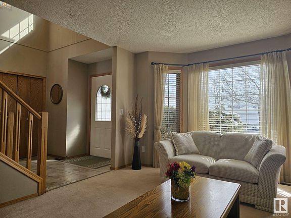 3rd image of 18632 53rd Ave NW