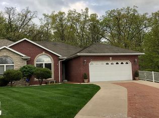 1807 Cedar Ridge Ct #A, Jefferson City, MO 65109