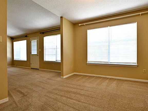 5th image of 5512 Shadow Grove Blvd