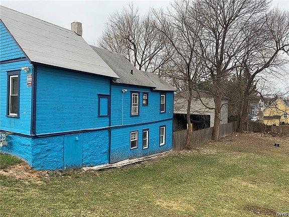 3rd image of 317 Lydell St