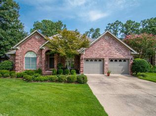34 Chatel Dr, Little Rock, AR 72223