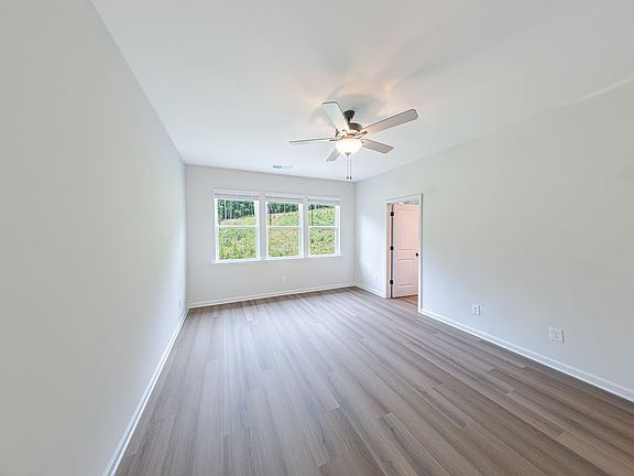 3rd image of 365 Summit View Ln #6