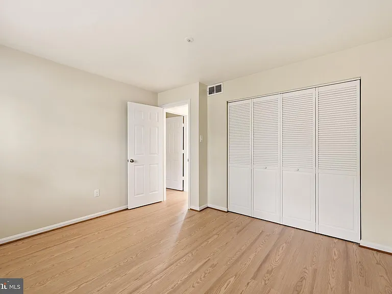 2505 McVeary Ct #11D — Photo 22
