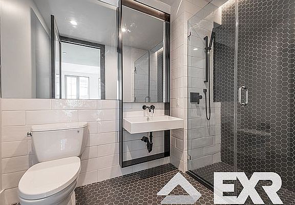 3rd image of 42-22 27th St #7170
