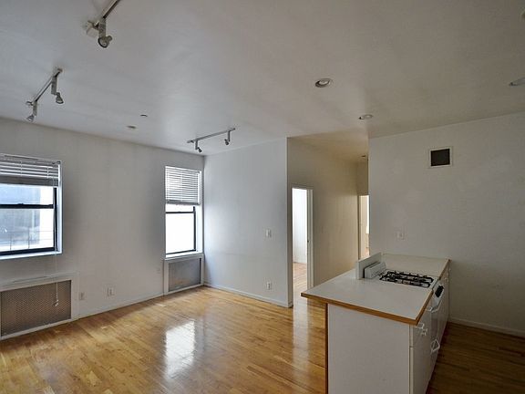 3rd image of 501 W 148th St APT 4C