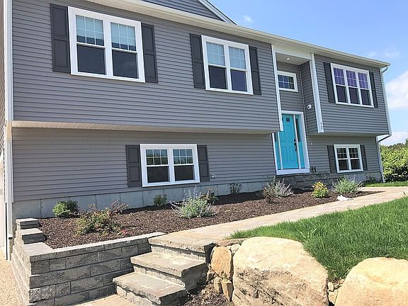 4th image of 52 Jamestown Blvd