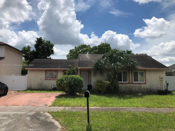 12410 SW 203rd St, Miami, FL 33177
