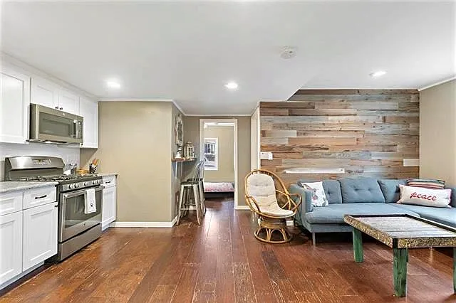 49 Coles St #1 — Photo 18